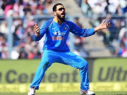 Yuvraj Singh takes a dig at Ravi Shastri for his World Cup tweet, Indian coach says Tussi Legend Ho | युवराज ने रवि शास्त्री के वर्ल्ड कप ट्वीट में खुद और धोनी को ना टैग किए जाने पर ली चुटकी, शास्त्री ने कहा, 'तुसी लेजेंड हो'