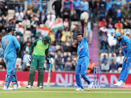 ICC World Cup 2019: Yuzvendra Chahal makes Historic Record on World Cup Debut against South Africa | IND vs SA: युजवेंद्र चहल ने 4 विकेट झटक किया कमाल, अपने पहले ही वर्ल्ड कप मैच में रचा इतिहास