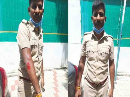 this dabang of the country was seen playing on his life did something like this to catch the thief | चोर पकड़ने के लिए पुलिस वाले ने दिखाई गजब की हिम्मत, सीसीटीवी में रिकॉर्ड हुई पूरी घटना, वीडियो वायरल