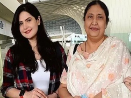 Zareen Khan mother unwell admitted to ICU actress appeal to fans pray for her mother | जरीन खान की मां ICU में हुईं भर्ती, अभिनेत्री ने कहा- प्लीज मेरी मां के लिए प्रार्थना करिए