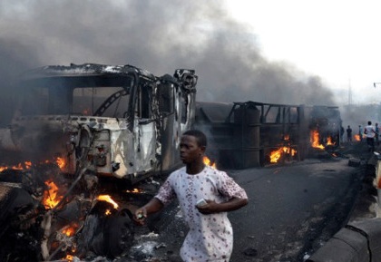 TANKER TRUCK EXPLOSION KILLS 55 IN NIGER: MINISTRY | नाइजर की राजधानी नियामे में टैंकर ट्रक में धमाका, 58 लोगों की मौत