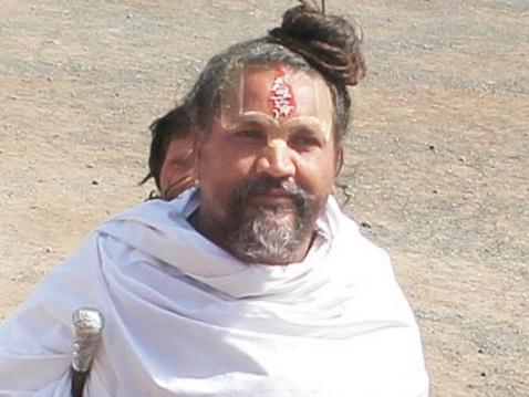 हेलिकॉप्टर के बाद अब कंप्यूटर बाबा ने मांगा ड्रोन कैमरा, अध्यात्म विभाग के मंत्री को लिखी चिट्ठी