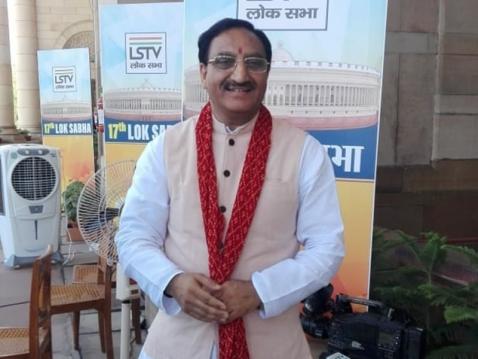 रमेश पोखरियाल निशंक: अविभाजित यूपी के समय से ही राजनीति का बड़ा चेहरा, कहानियों-कविताओं पर लिखे चुके हैं कई किताबें