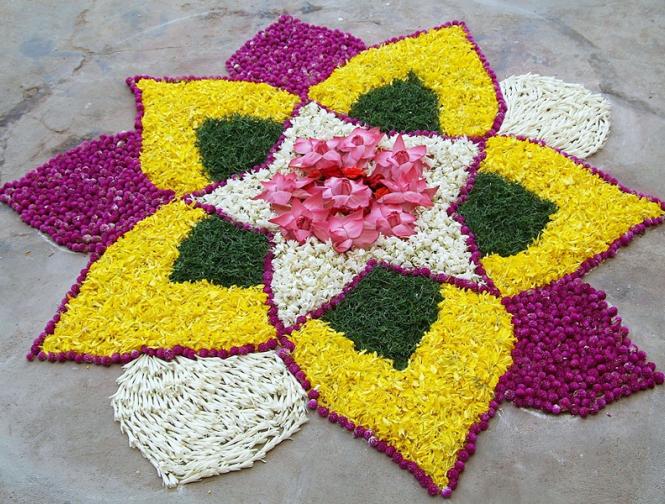 Easy Diwali Rangoli Design | easy-diwali-rangoli-design | Latest spirituality Photos at Lokmatnews.in