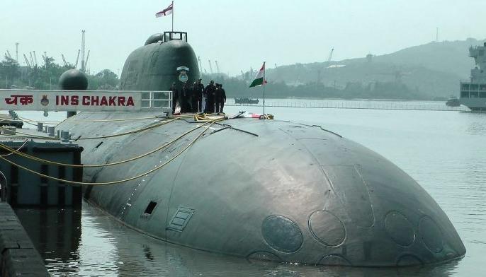 After Pulwama attack Indian Navy deployed INS CHAKRA and INS VIKRAMDITYA | पुलवामा हमले के बाद भारतीय नौसेना ने तैनात किए थे परमाणु सबमरीन, INS चक्र और INS विक्रमादित्य थे तैयार After Pulwama attack Indian Navy deployed INS CHAKRA and INS VIKRAMDITYA | पुलवामा हमले के बाद भारतीय नौसेना ने तैनात किए थे परमाणु सबमरीन, INS चक्र और INS विक्रमादित्य थे तैयार