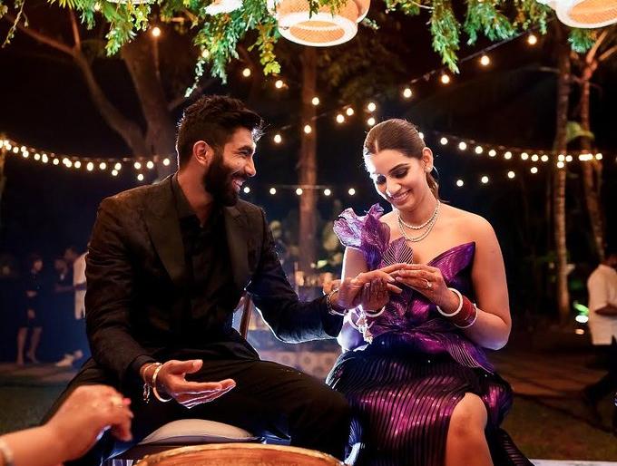 IPL 2021 Jasprit Bumrah Wishes Wife Sanjana Ganesan On One-Month Wedding Anniversary my best friend | IPL 2021: जसप्रीत बुमराह ने शेयर की तस्वीर, साथ हैं संजना गणेशन, लिखी दिल जीतने वाली बात IPL 2021 Jasprit Bumrah Wishes Wife Sanjana Ganesan On One-Month Wedding Anniversary my best friend | IPL 2021: जसप्रीत बुमराह ने शेयर की तस्वीर, साथ हैं संजना गणेशन, लिखी दिल जीतने वाली बात