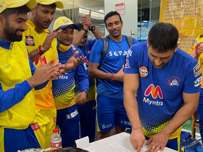 IPL 2021 Chennai Super Kings captain MS Dhoni 200 matches CSK makes me feel very old virat kohli club | IPL 2021: 200वें मैच पर बोले सीएसके कप्तान धोनी, बुढ़ापे का हो रहा एहसास, विराट कोहली क्लब में शामिल IPL 2021 Chennai Super Kings captain MS Dhoni 200 matches CSK makes me feel very old virat kohli club | IPL 2021: 200वें मैच पर बोले सीएसके कप्तान धोनी, बुढ़ापे का हो रहा एहसास, विराट कोहली क्लब में शामिल