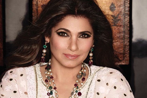 डिंपल कपाड़िया | Latest Bollywood actress Dimple Kapadia Info, Bio, News updates in Hindi | Dimple Kapadia breaking news in Hindi | Dimple Kapadia Photos & Videos at Lokmat News Hindi