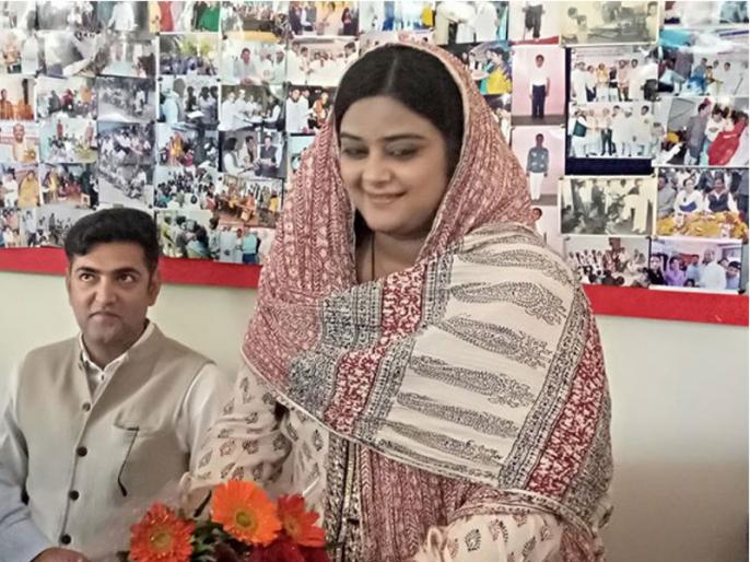 madhya pradesh election: why Fatima Rasool Siddiqui join bjp | मध्यप्रदेश में BJP की एकमात्र मुस्लिम उम्मीदवार हैं फातिमा, पार्टी में शामिल होने की यह बताई वजह madhya pradesh election: why Fatima Rasool Siddiqui join bjp | मध्यप्रदेश में BJP की एकमात्र मुस्लिम उम्मीदवार हैं फातिमा, पार्टी में शामिल होने की यह बताई वजह