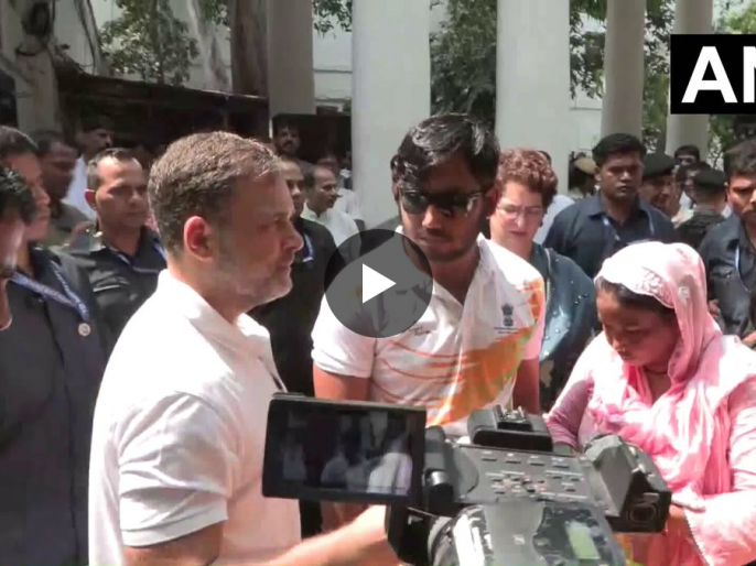 साहिल लोचब मामले में FIR की मांग को लेकर राहुल गांधी का धरना