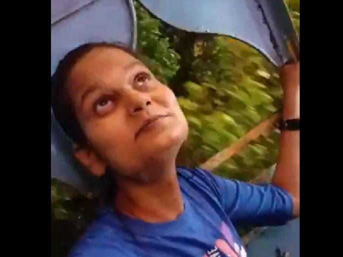 लखनऊ सावन महोत्सव में झूला टूटा, पांच घायल, दो गंभीर