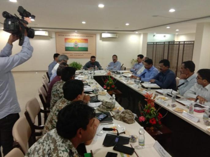 Assembly Elections 2018: Chhattisgarh and Telangana seats in the naxalite terror, important meeting of the officials | विधानसभा चुनाव 2018: छत्तीसगढ़ और तेलंगाना की इन सीटों पर नक्सली आतंक का साया, अधिकारियों ने की अहम बैठक Assembly Elections 2018: Chhattisgarh and Telangana seats in the naxalite terror, important meeting of the officials | विधानसभा चुनाव 2018: छत्तीसगढ़ और तेलंगाना की इन सीटों पर नक्सली आतंक का साया, अधिकारियों ने की अहम बैठक