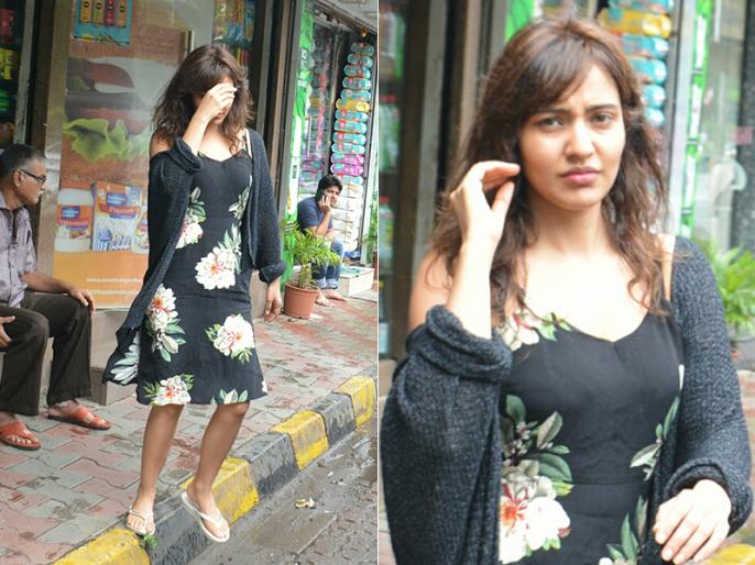 Spotted: Neha Sharma Without Make-Up In Bandra, View Photos Pics Hd