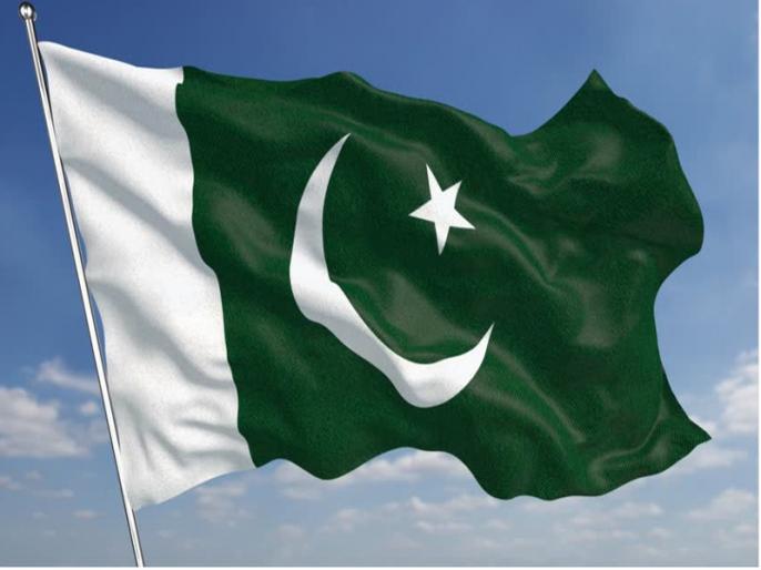 Pakistan's threat - if India gives a surgical strike ten times power | पाकिस्तान की धमकी- भारत ने अगर सर्जिकल स्ट्राइक की तो दस गुनी ताकत से देंगे जवाब Pakistan's threat - if India gives a surgical strike ten times power | पाकिस्तान की धमकी- भारत ने अगर सर्जिकल स्ट्राइक की तो दस गुनी ताकत से देंगे जवाब