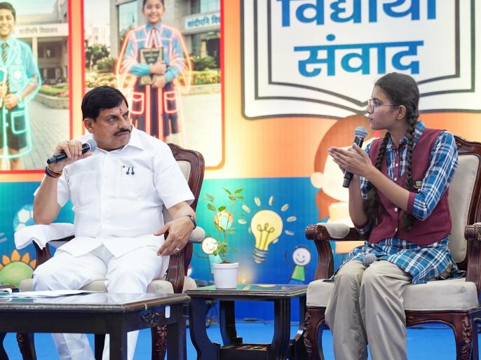 सीएम मोहन यादव ने छात्राओं की कैबिनेट से की मुलाकात