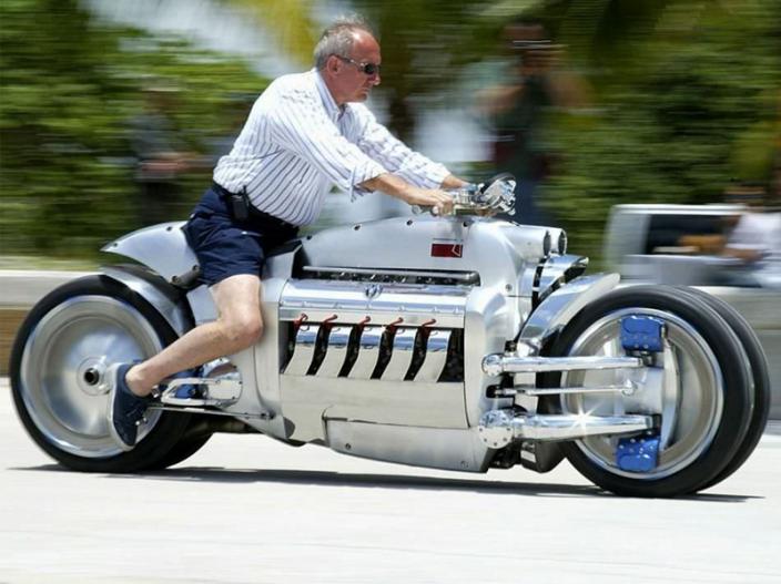 World Top Fastest Superbike Dodge Tomahawk Price 35 Crore See Pics द न य म 9 ल ग क प स ह य स परब इक ब ल ट ट र न स द ड त ह त ज Lokmat News Hindi