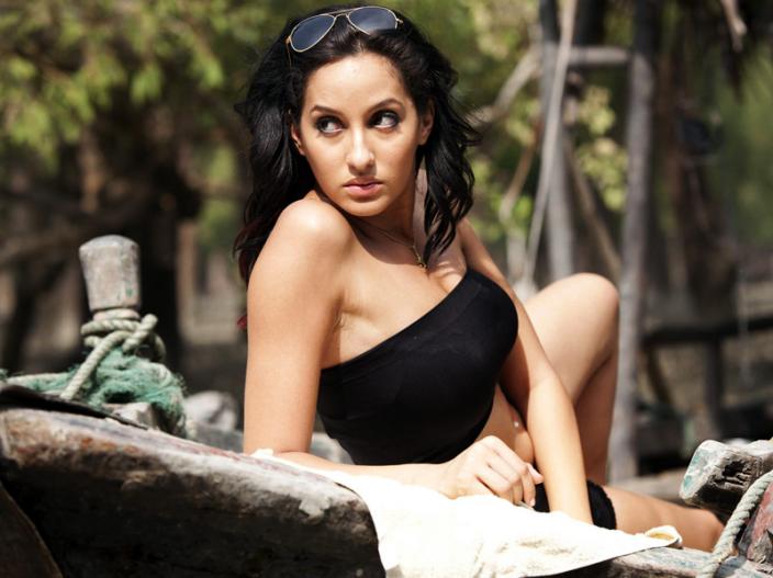 Nora Fatehi Hot And Sexy Bikni Pics: Big Boss Season 9 Ex Contetant